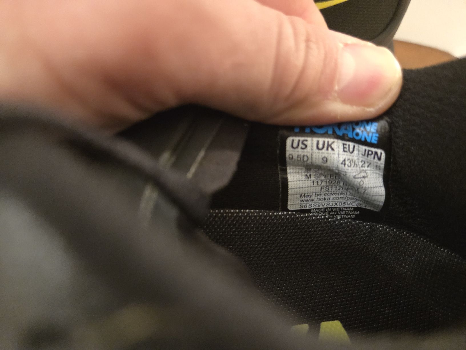 Hoka One One Scarpe da uomo: Hoka Speedgoat 7 – Nuovo (secondo la descrizione) da Châtillon JU venduto da yxas94 2