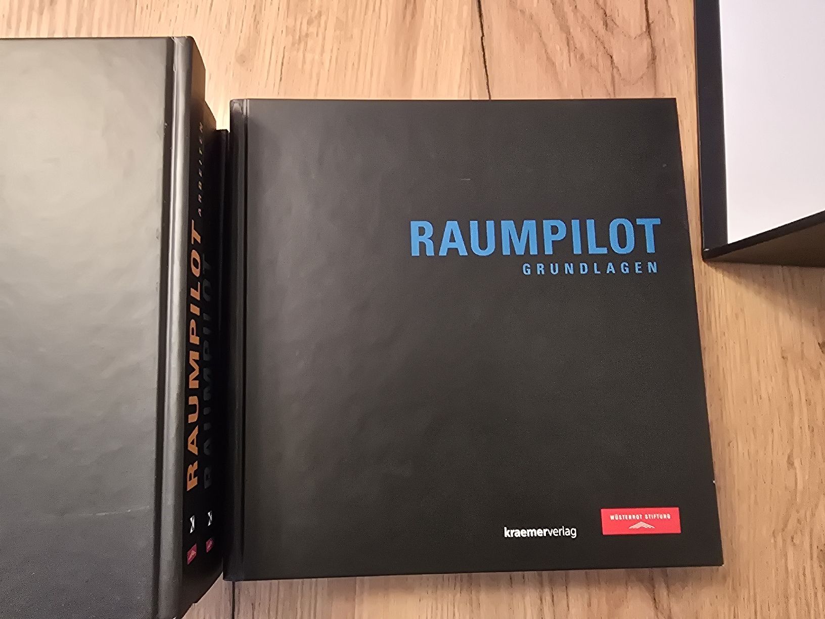 Libri: Raumpilot - Planungsbücher – Usato da Zürich venduto da lui_dzk5 7