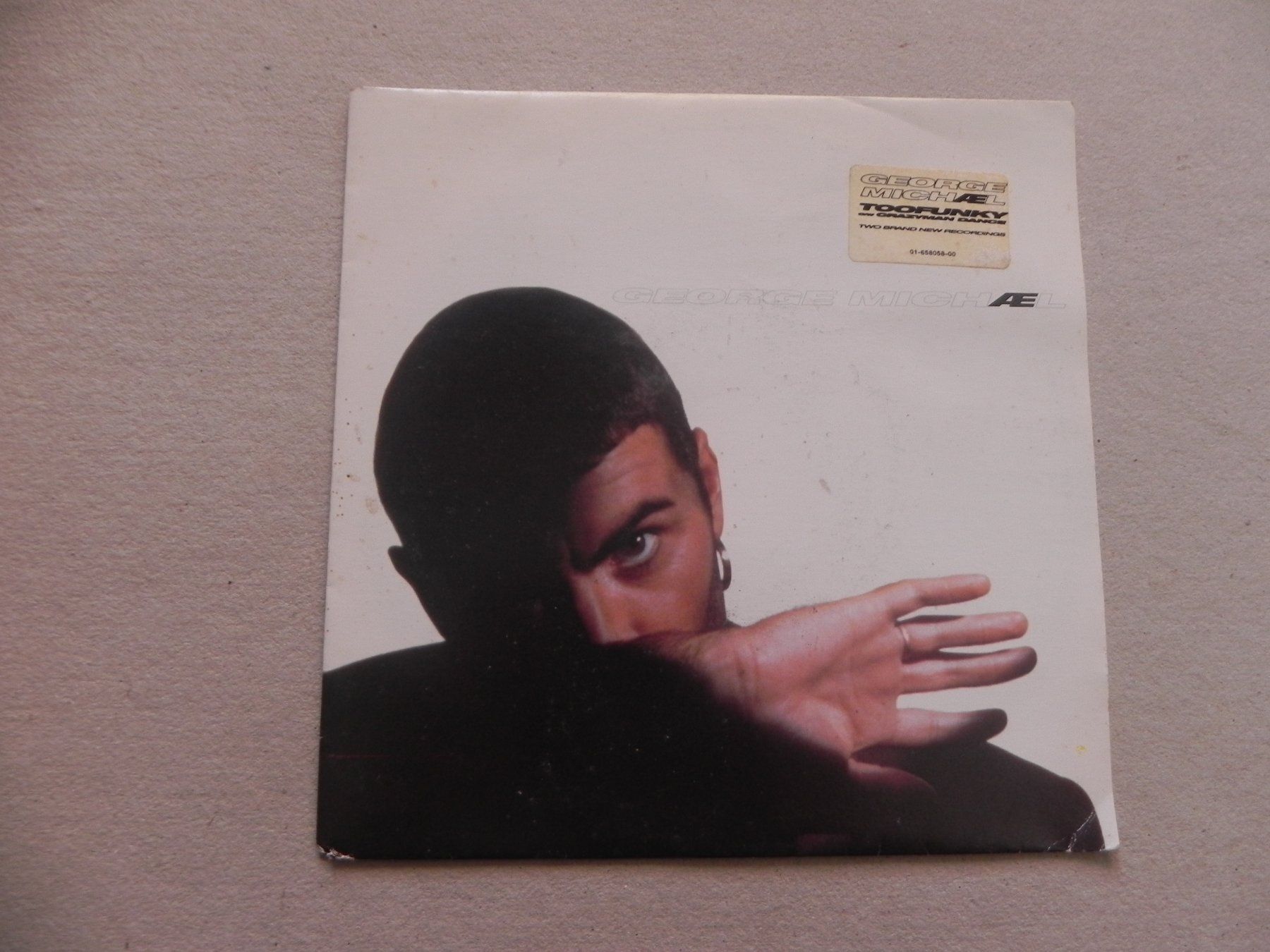 Schallplatten: Single 7 " Pop Sänger George Michael 1992 Too Funky / Crazy – Gebraucht aus Siebnen von krimsie