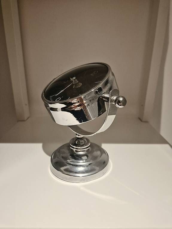 Sveglie: Tischuhr / Tischwecker  silber  klappbar – Usato da Sarnen venduto da AndreaE. 1