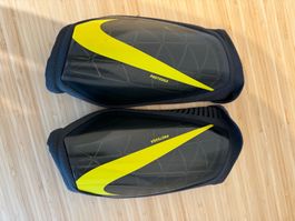 Nike Protegga Schienbeinschoner Grösse L