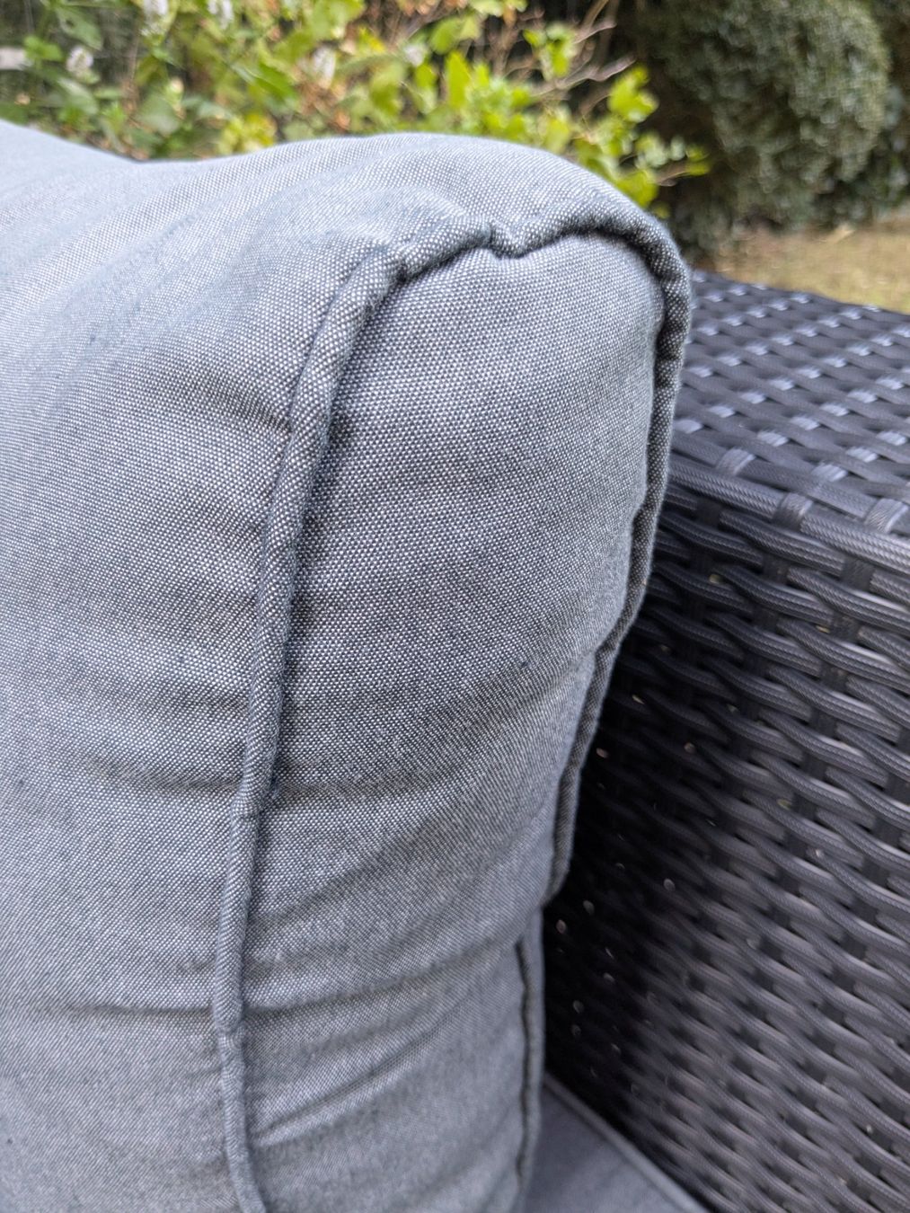 Divani: Gartenlounge Rattanoptik anthrazit mit Polstern – Usato da Zürich venduto da Uebermittler 4
