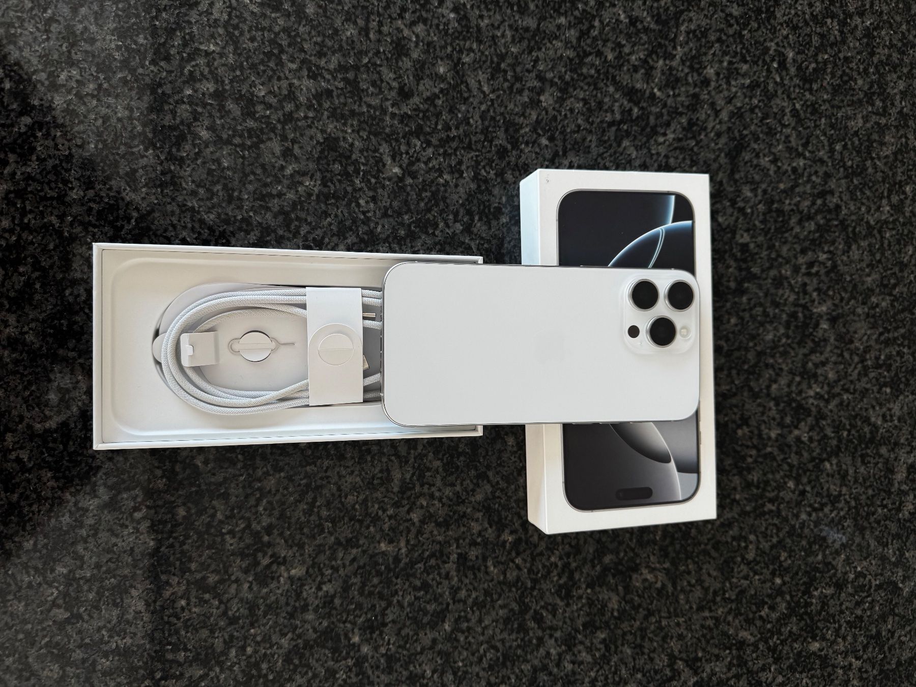 Apple Handys / Smartphones: Iphone 16 Pro Max - WIE NEU – Neu (gemäss Beschreibung) aus Küssnacht am Rigi von Nako 5