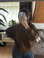 Brauner Pullover