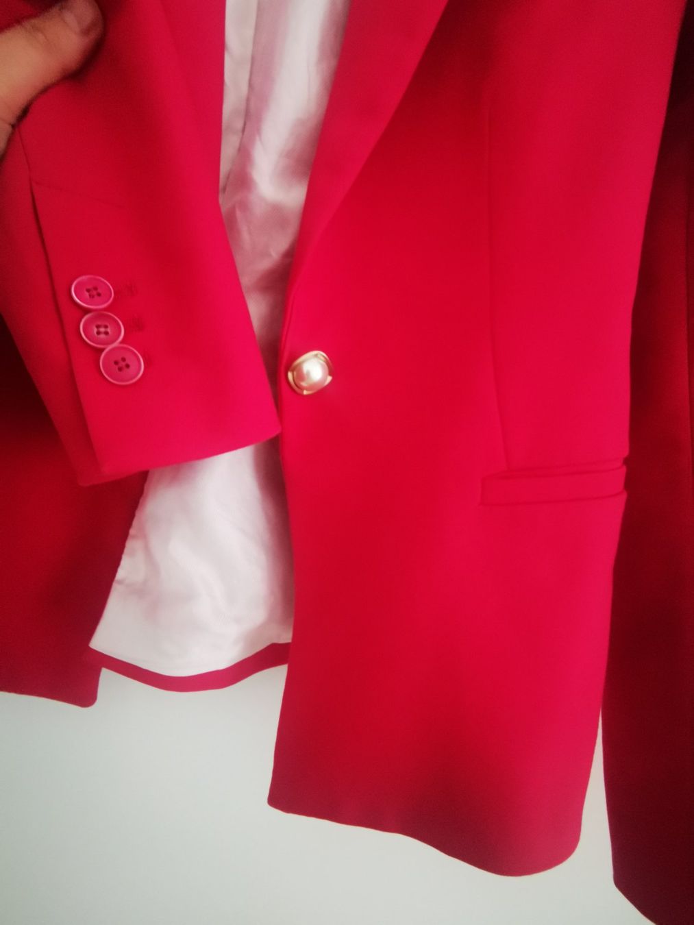Zara Completi & Tailleur: Purple Blazer von Zara Basic, Grösse XS – Usato da Niedergösgen venduto da lil_s6k8 1