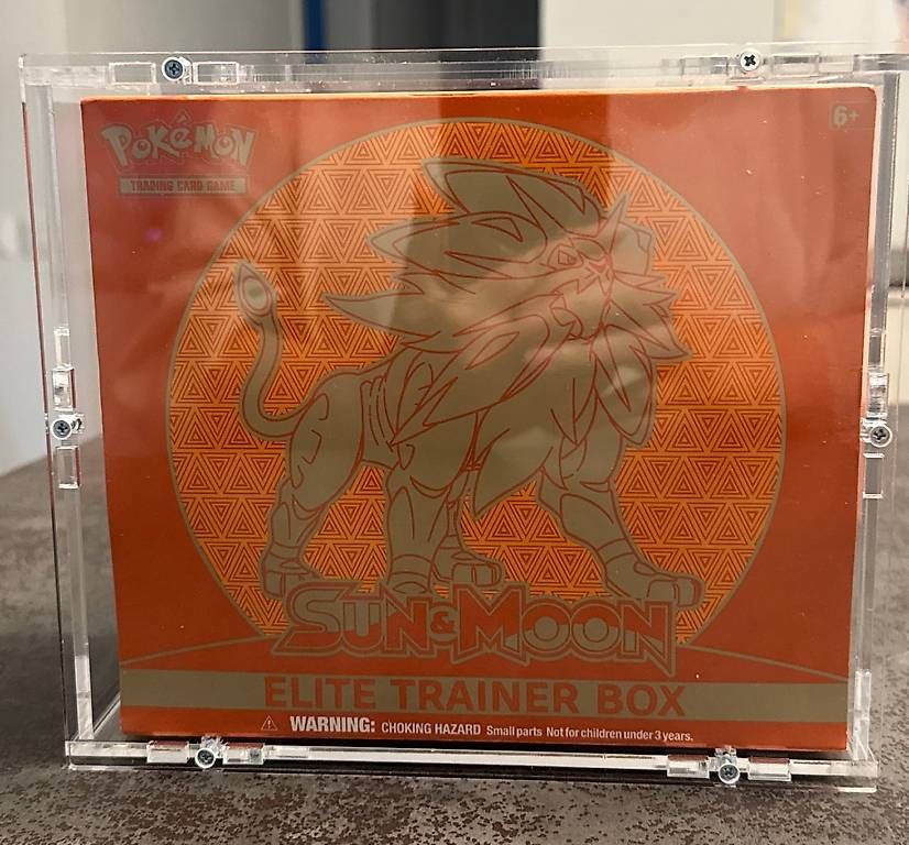 Pokémon Carte collezionabili: Sun & Moon Elite Trainer Box (Solgaleo) – Nuovo e nell'imballaggio originale da Penthaz venduto da Loupuce
