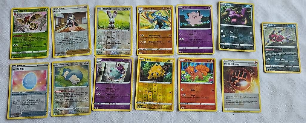 Pokémon Sammelbilder & Trading cards: Pokémon holo, 13 karten – Gebraucht aus Bellinzona von Friederike_A