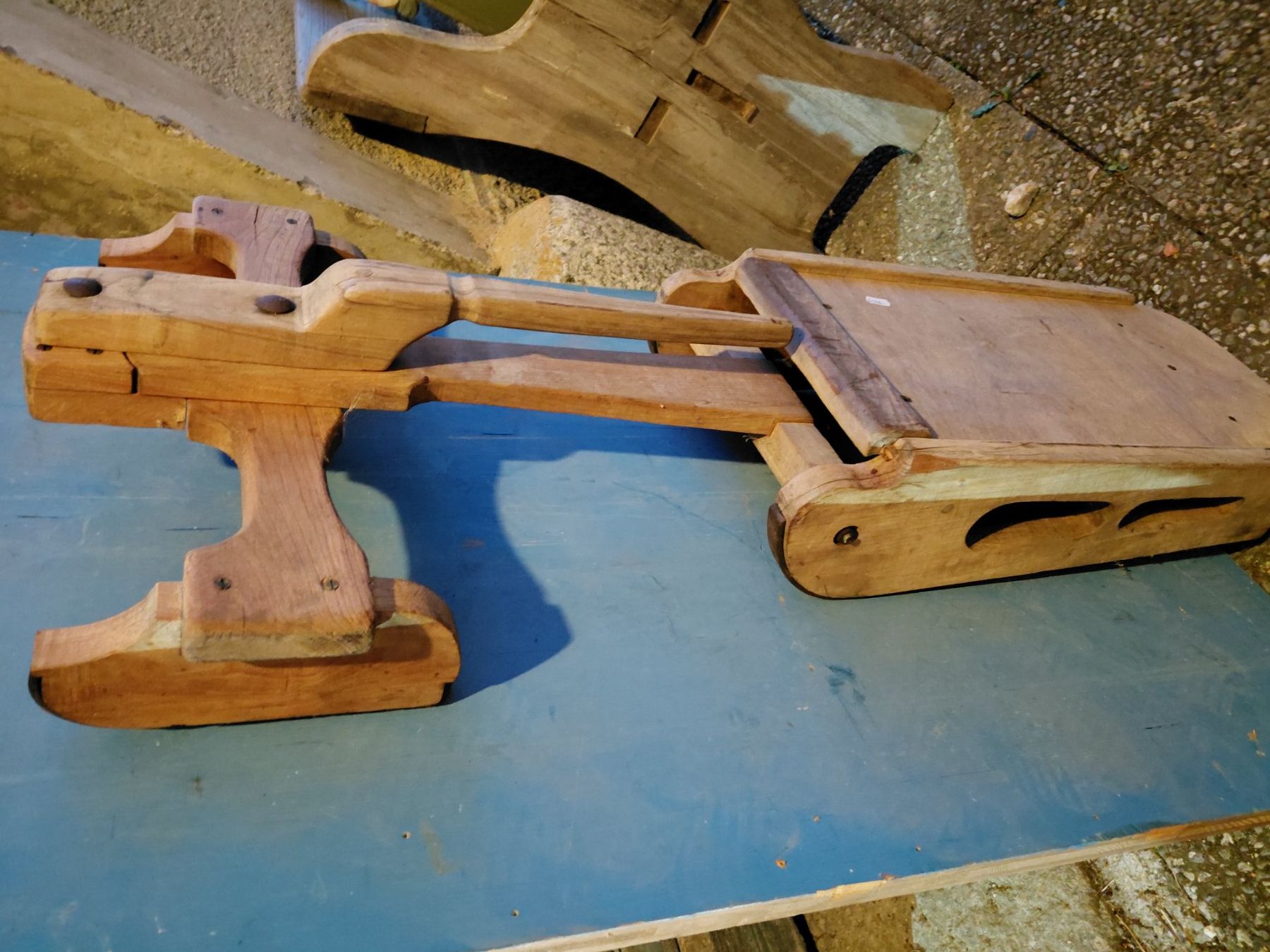 Schlitteln: Luge en bois – Gebraucht aus Noiraigue von pel_ny7d