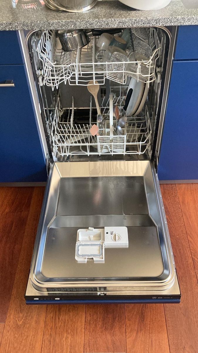 V-Zug Cucine complete: Küche mit Insel inkl. Geräte – Usato da Täuffelen venduto da valdete1987 7