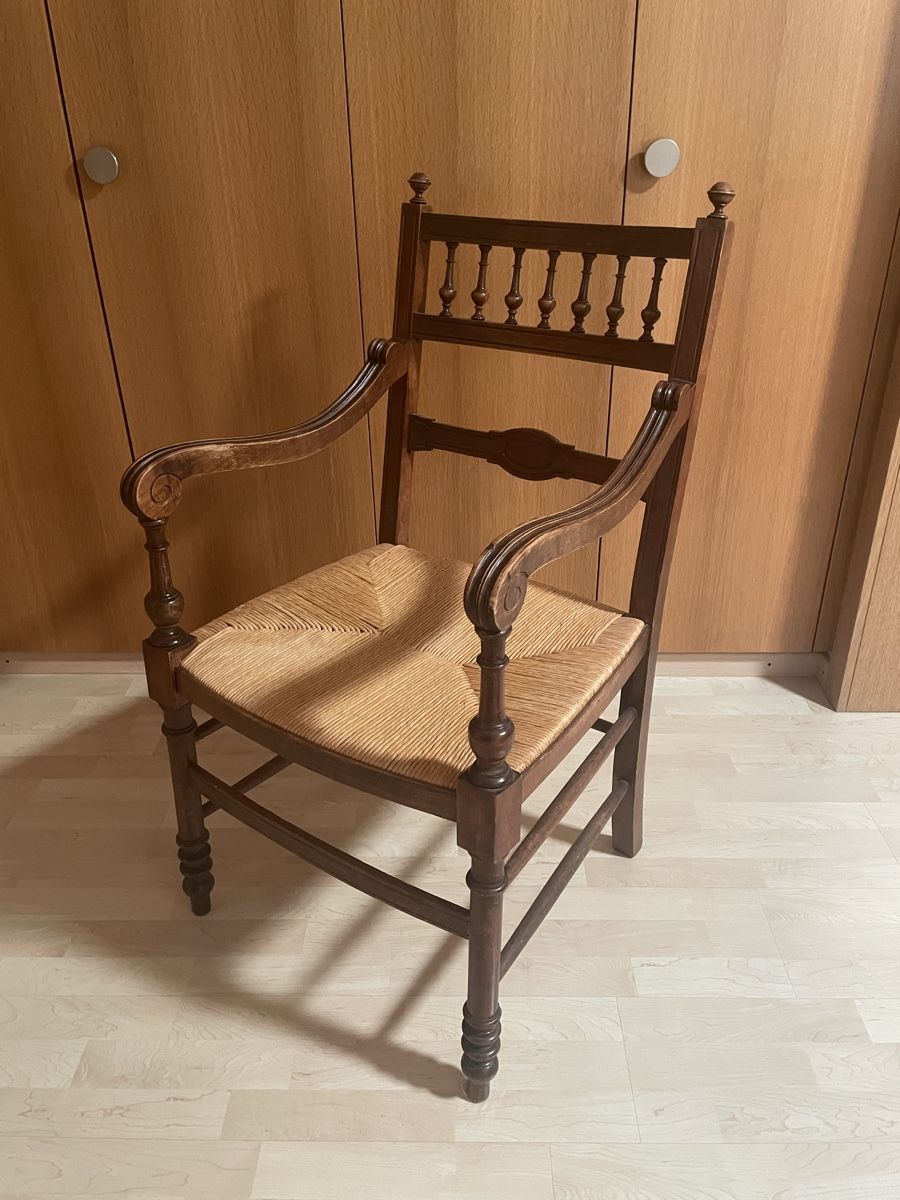Sedie: Chaise en bois vintage – Usato da Fribourg venduto da tinavon