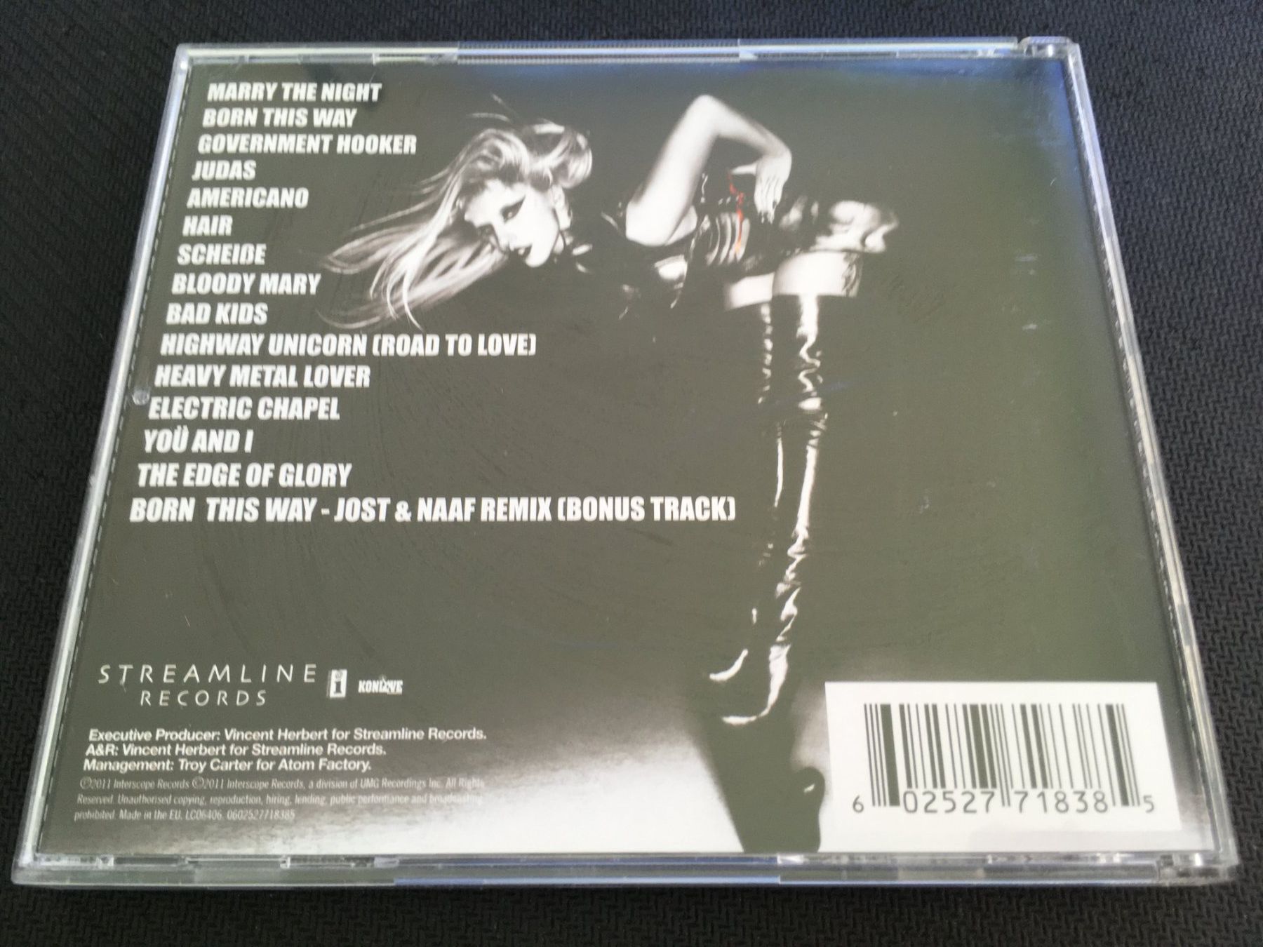 CD: Lady Gaga - Born this Way -CD- – Usato da St.Gallen venduto da MedienJoe 2