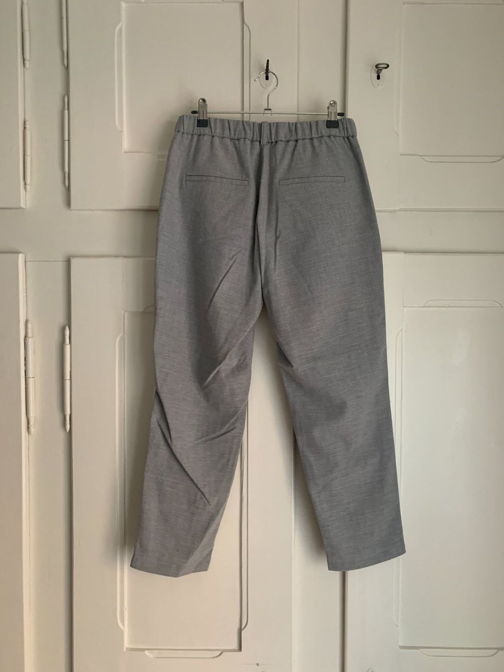 Zara Pantalons: ZARA - Hose hellgrau S – D'occasion à Zürich par Diazaio 2