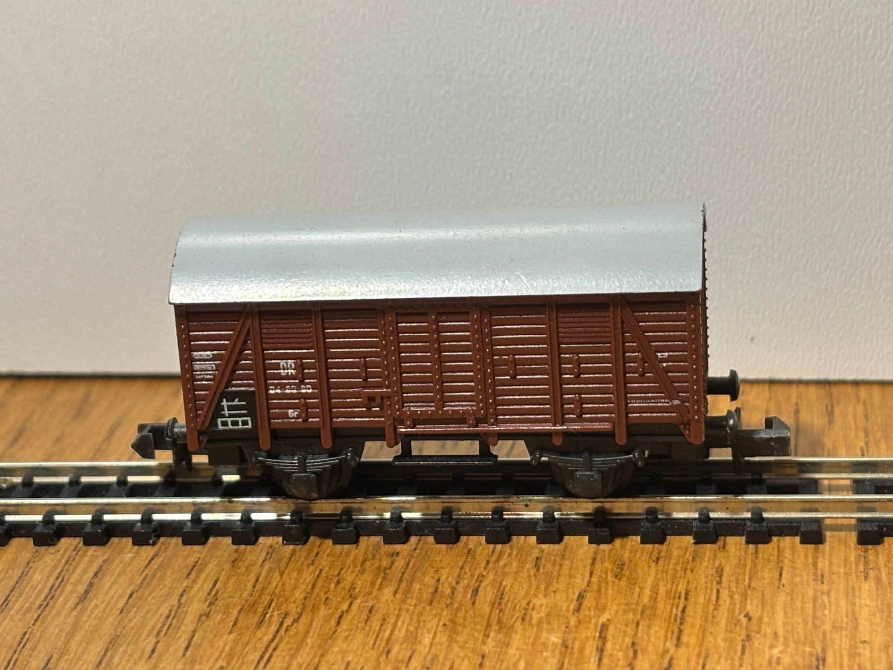Modellini di ferrovie: *e1334: Güterwagen (Spur N)  -  #1 – Nuovo (secondo la descrizione) da Birsfelden venduto da Birs_25 1