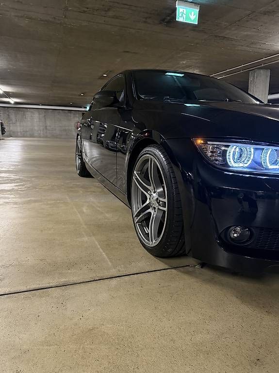 Autos: BMW 330xi e92 – Gebraucht aus St. Gallen von her_62st 3