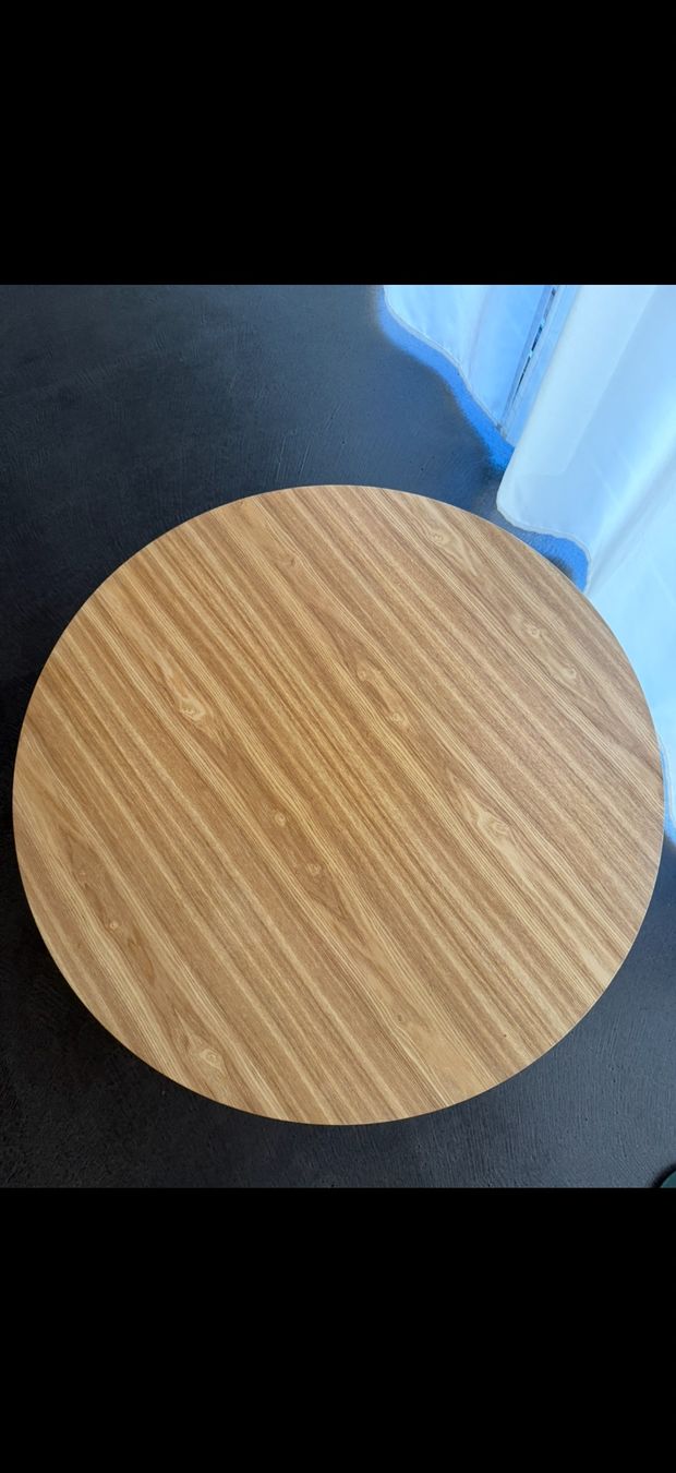 Tische: Modern Coffee Table - Round – Gebraucht aus Basel von zestrila 1