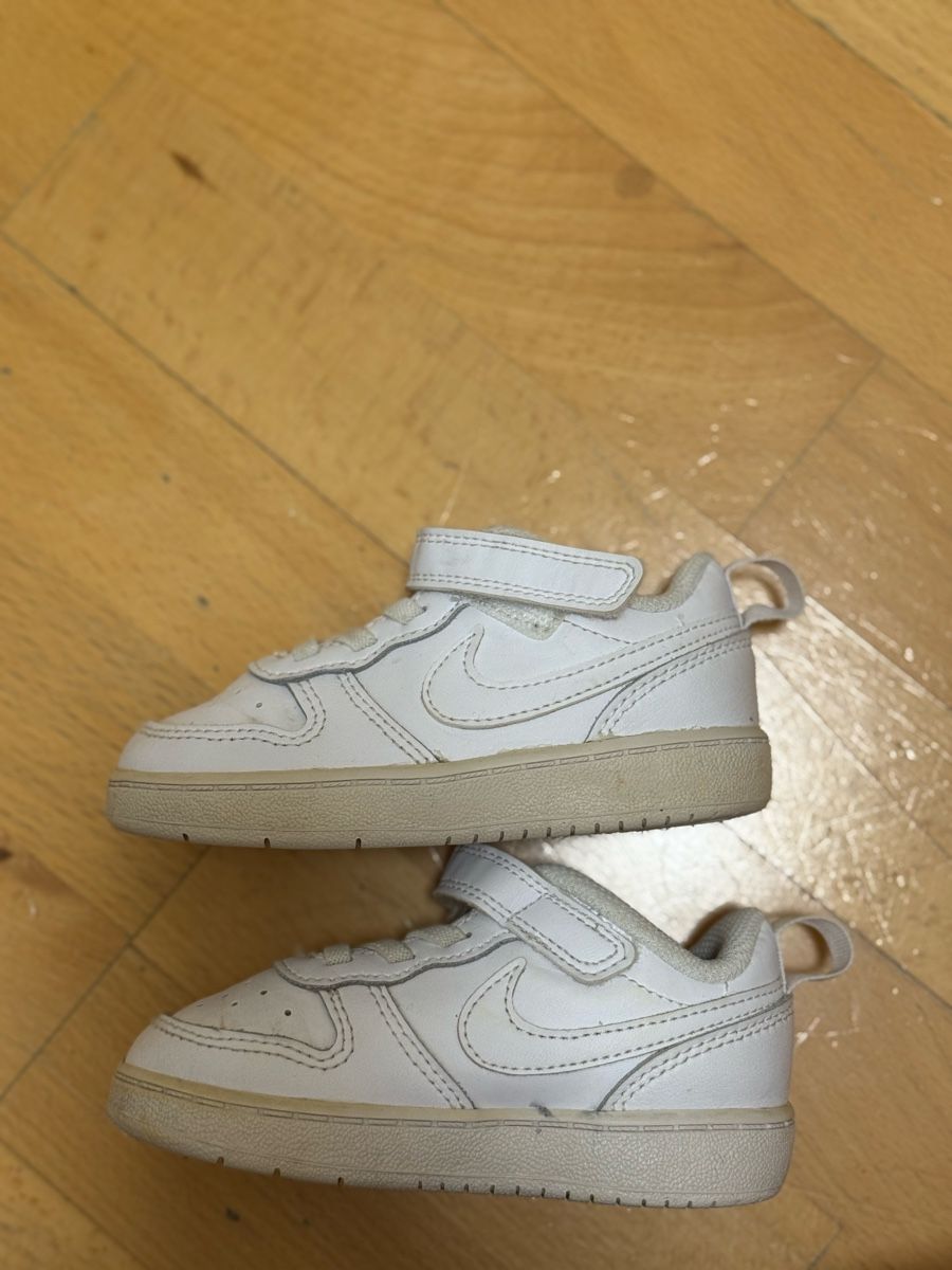 Nike Scarpe per ragazzi: Nike Schuhe Kinderschuhe große 23.5 – Nuovo (secondo la descrizione) da Bassersdorf venduto da vit_z9lt 3