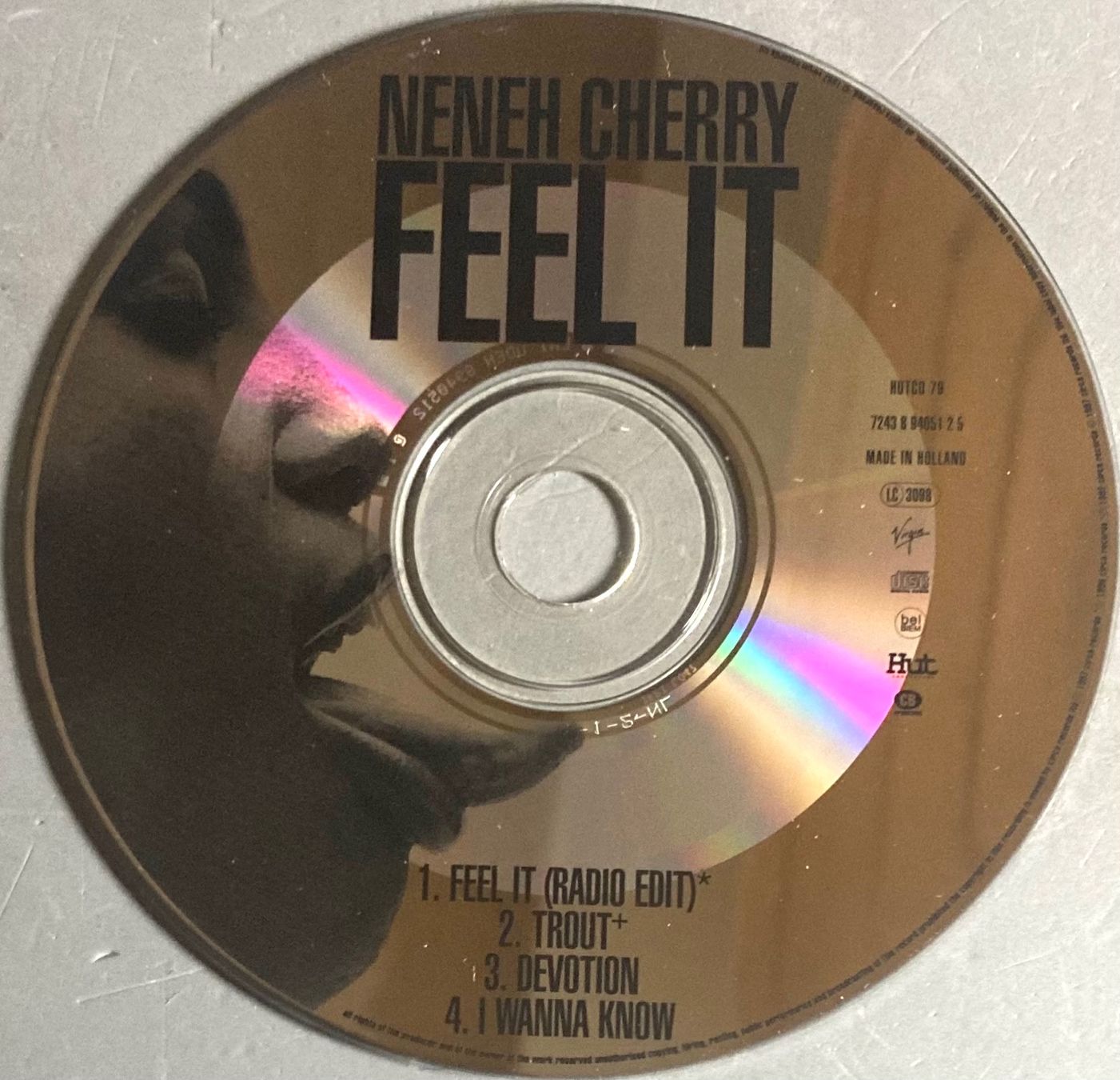 CD: NENEH CHERRY - FEEL IT – Usato da Poliez-Pittet venduto da Newtown-Records 1