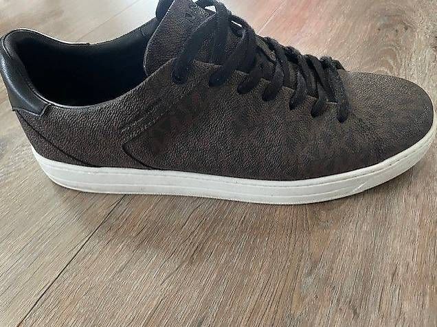 Herrenschuhe: Chaussure Michael Kors taille 44 – Gebraucht aus Vaulruz von Marmari1 2