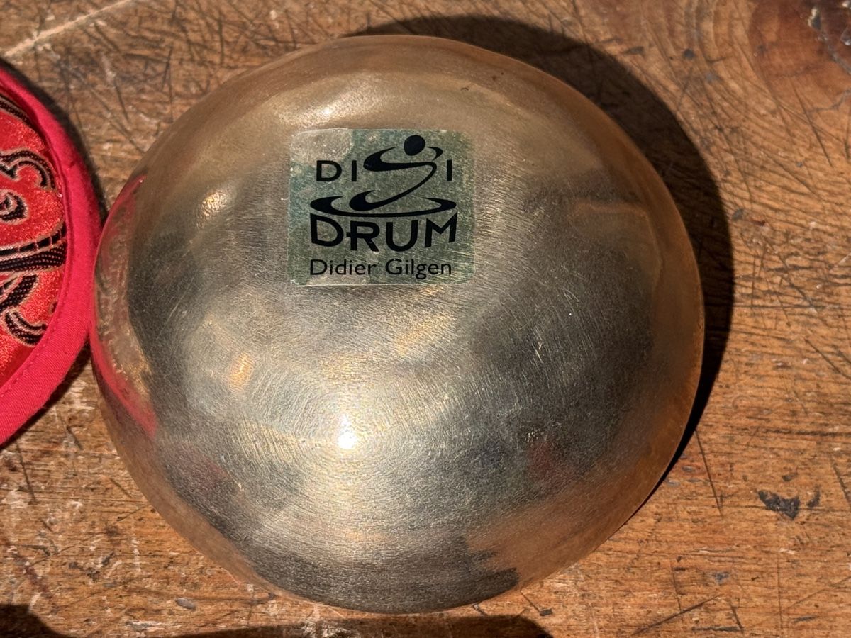 Strumenti musicali: Klangschale von Digi Drum Didier Gilgen  – Usato da schaffhausen venduto da VintAntik_1980 1