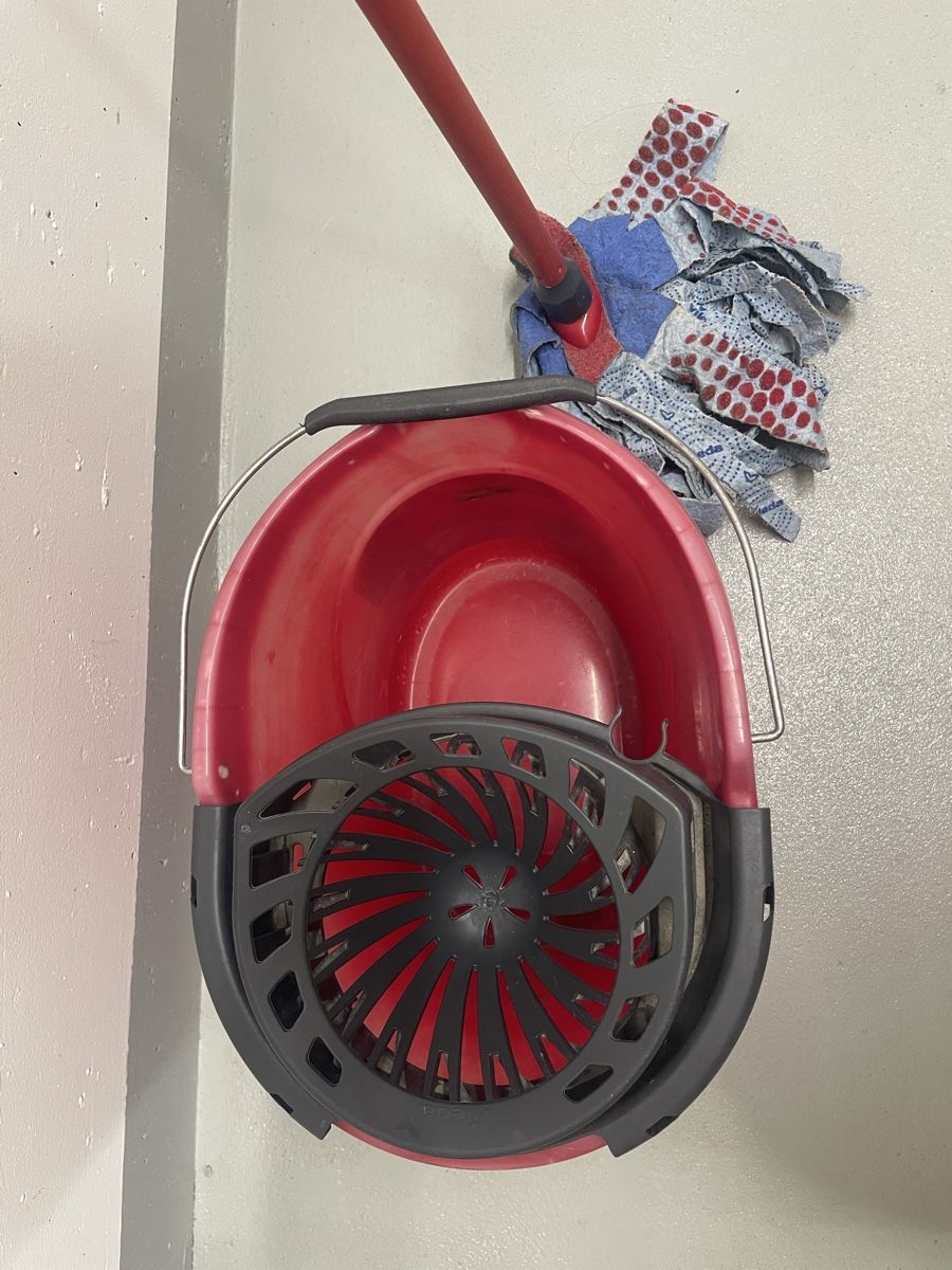 Altro per la casa: vileda SuperMocio Wischeimer & Fransenspanner Putzset – Usato da Bern venduto da AnnaS13 1
