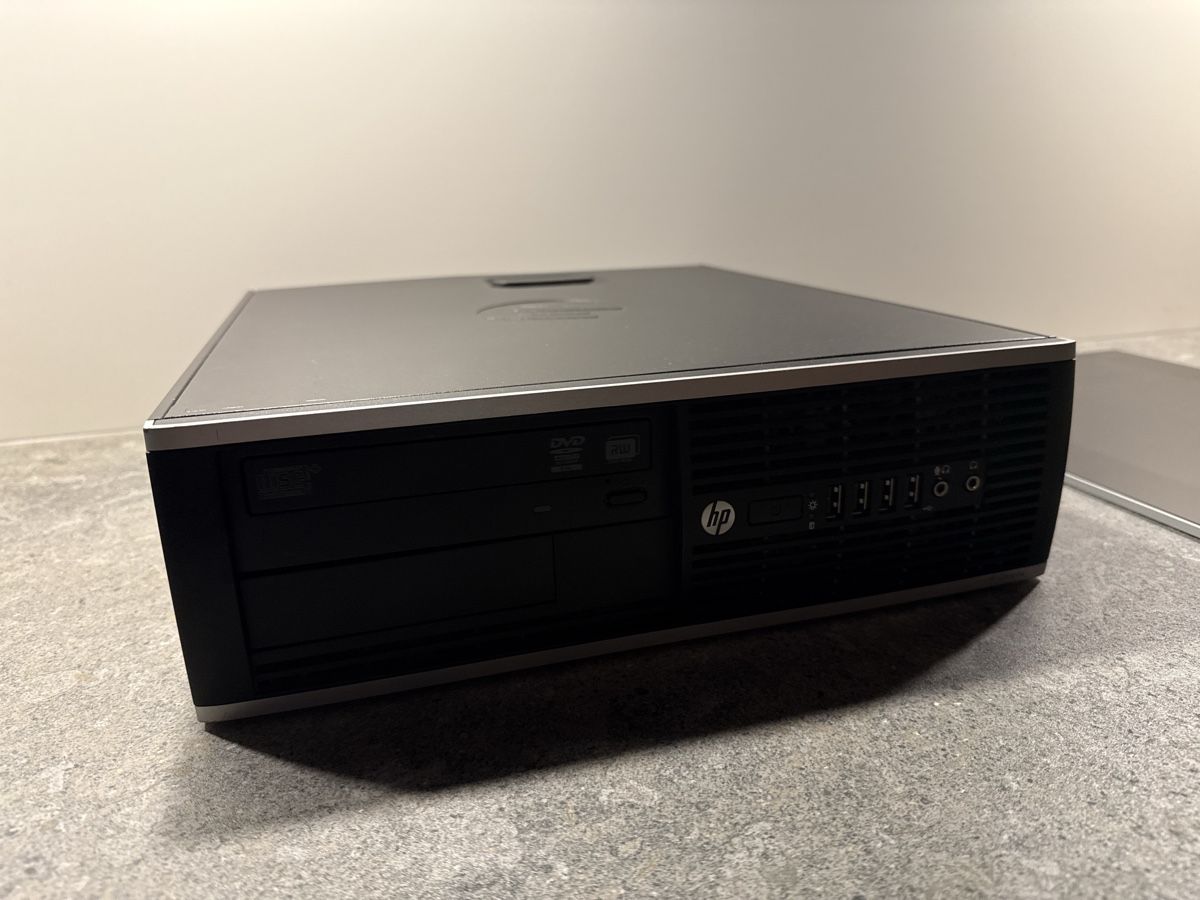 Hewlett Packard PC: HP Compaq 8200 Elite SFF – Usato da Cham venduto da Minders1