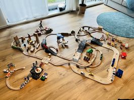 RIESIGE BRIO Eisenbahn Sammlung  über 200 Teile