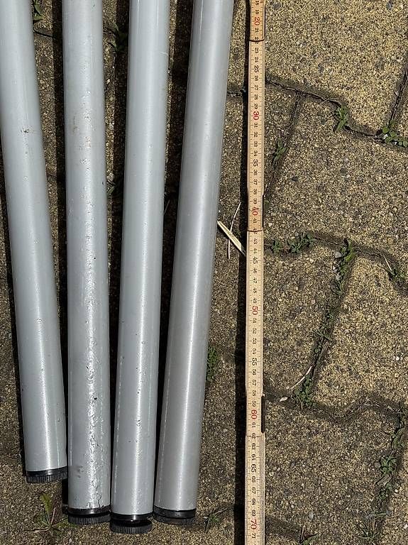 Altri mobili: 4 Stück Ikea Tschbeine grau – Usato da Wildberg venduto da Adler77 1