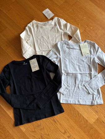 Schönes Langarmshirt Gr. 122/128, Neu