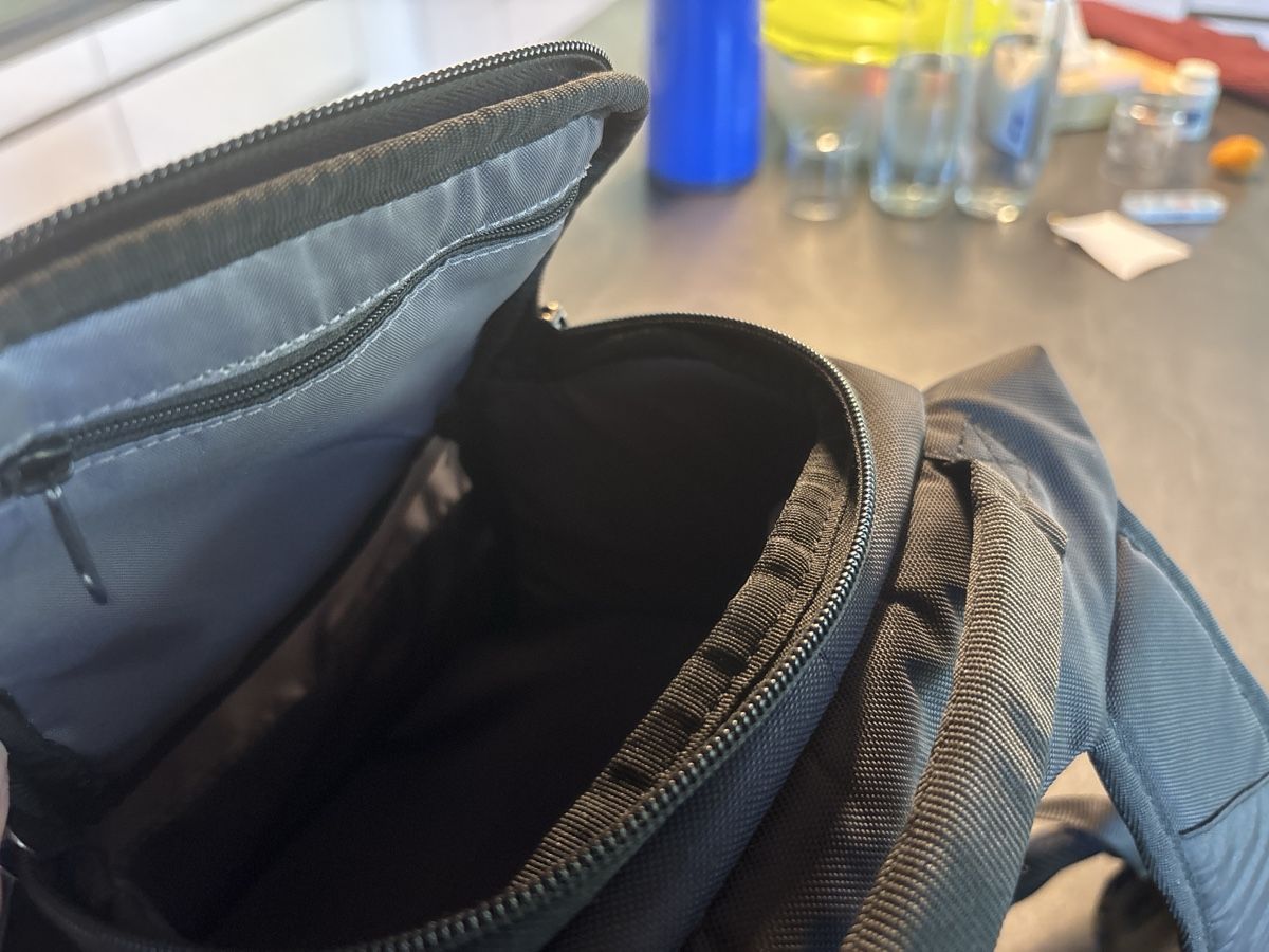 Zaini: Sac à dos appareil photo Case Logic – Nuovo (secondo la descrizione) da Grône venduto da Phrs 3