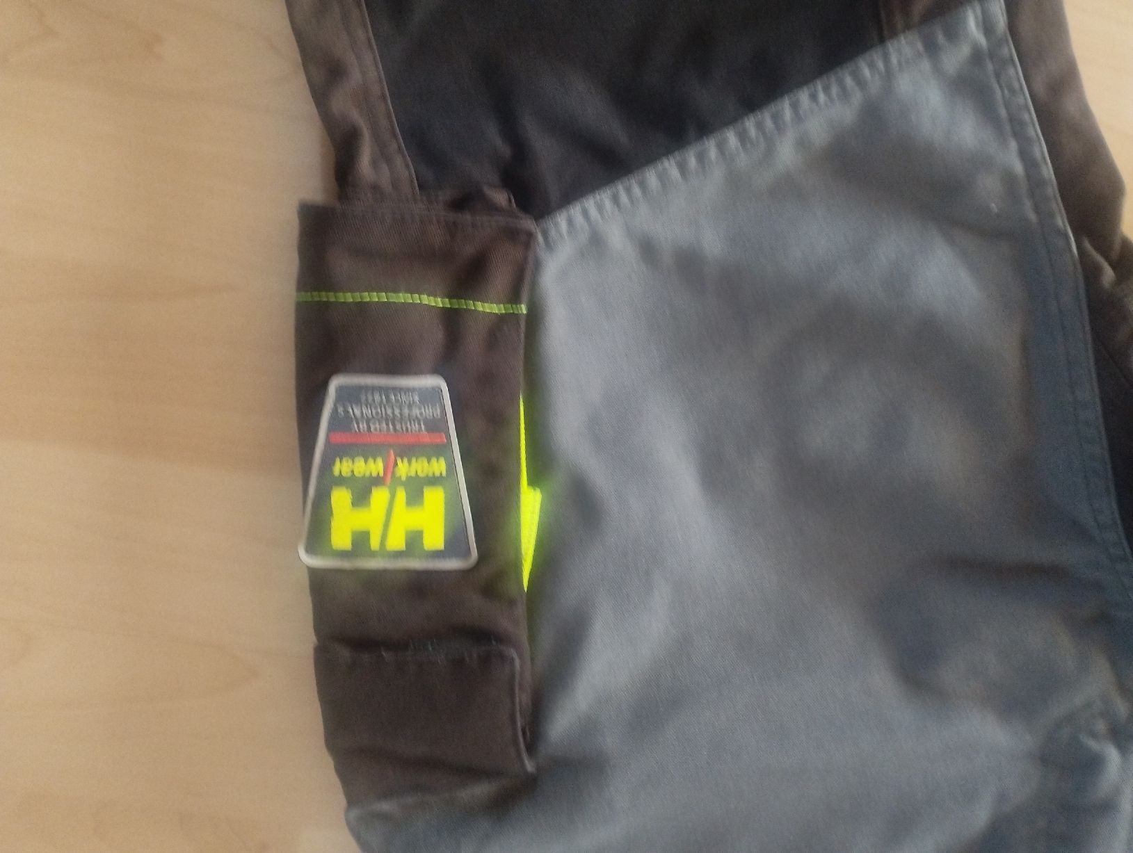Pantaloni: Helly Hansen Arbeitshose, Herren, Grösse 56,gebraucht – Usato da Zetzwil venduto da Schoggimus 2