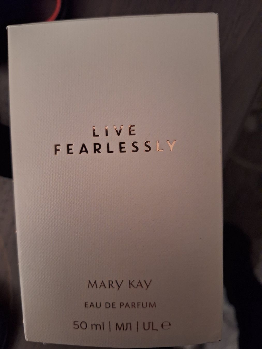 Mary Kay Profumi & Eau de Toilette: Live Fearlessly - Mary Kay - 50ml -Eau de Parfum – Nuovo (secondo la descrizione) da Eiken venduto da Lashar 1
