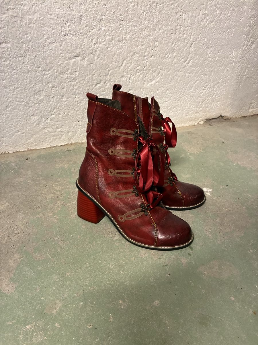 Scarpe da donna: Stiefeletten Damen rot Grösse 38  – Usato da Zürich venduto da Spurlos123