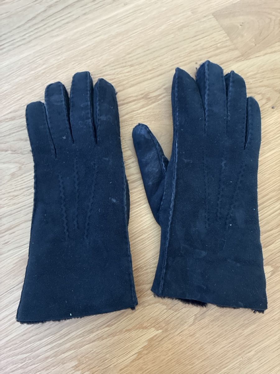 Handschuhe & Handstulpen: Echtlederhandschuhe mit Lammfellfutter, Grösse 7,5 – Gebraucht aus Birmenstorf AG von Midget0