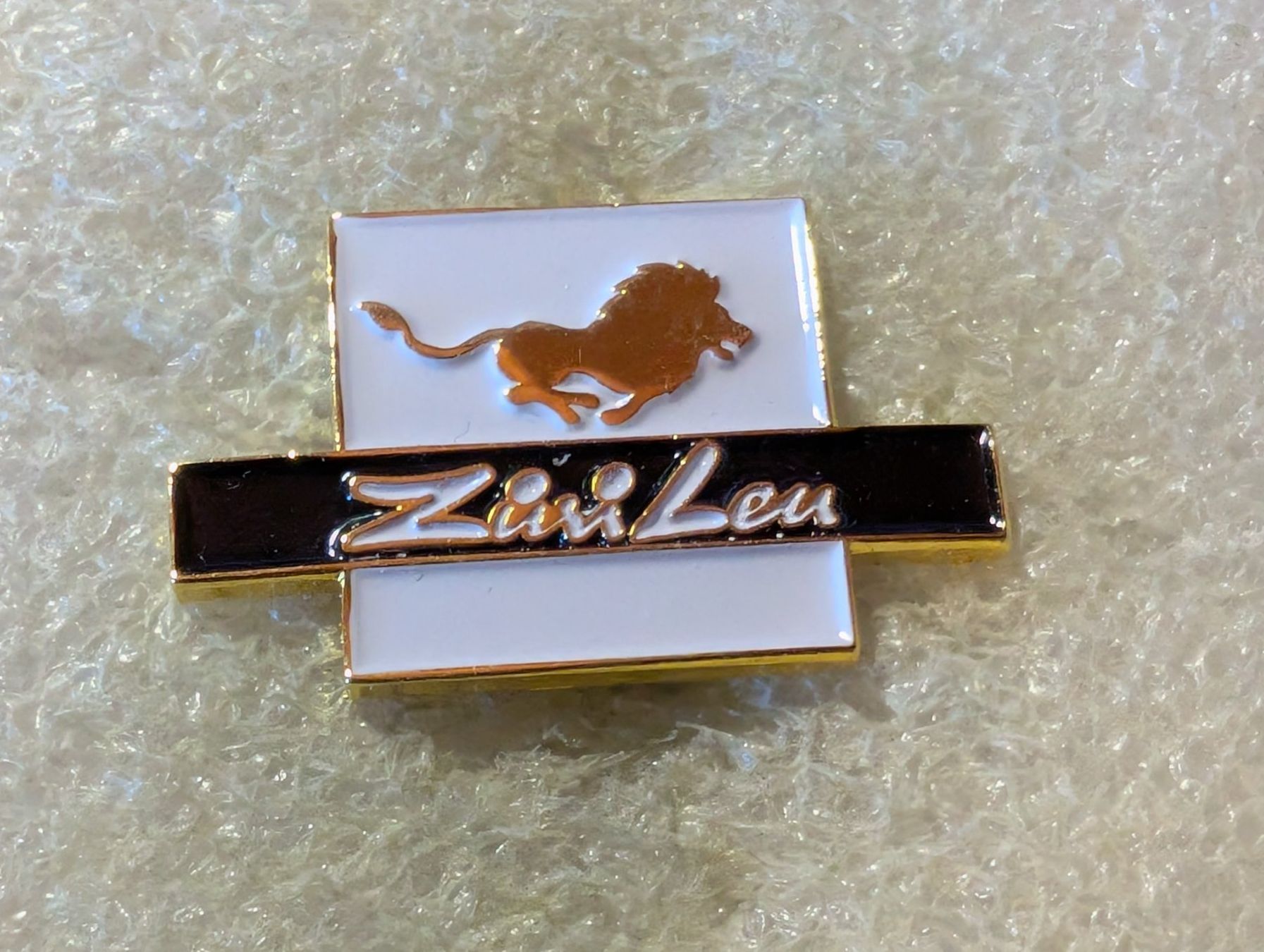 Placchette & Badge: Ansteckpin 229: Züri Leu – Usato da Oppligen venduto da Pin-Fall-Shop