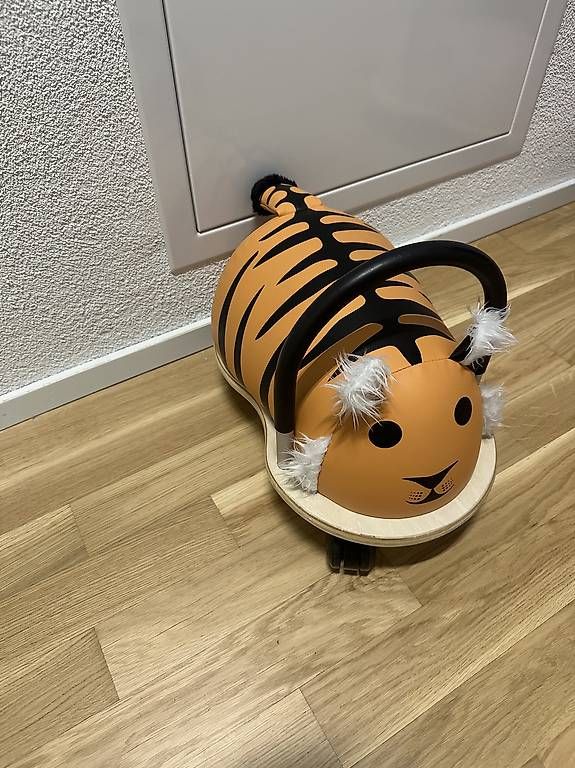 Veicoli per bambini: Rutschfahrzeug Tiger klein – Usato da Ottenbach venduto da Gulimuli 1