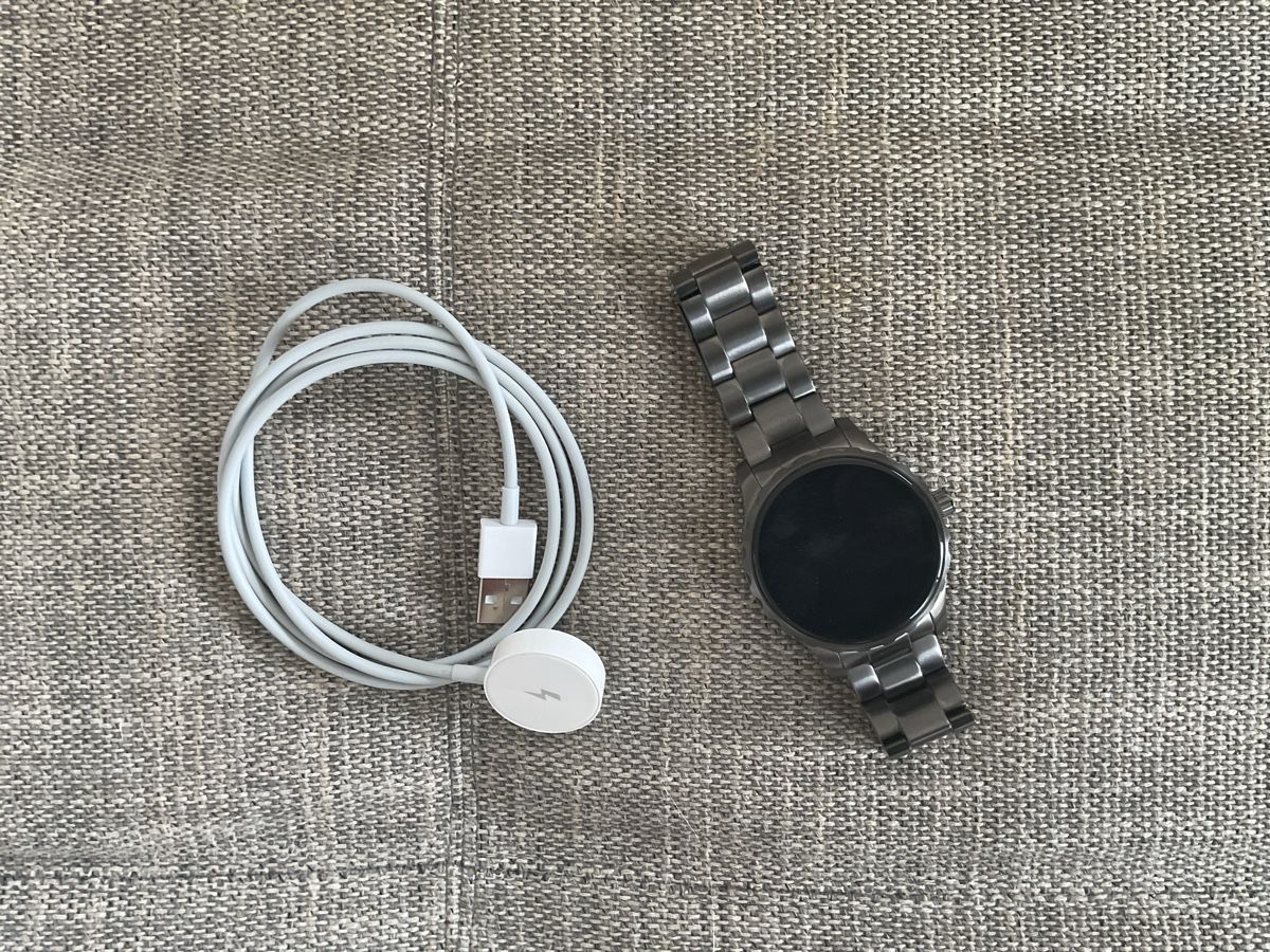 Fossil Smartwatch: Smartwatch FOSSIL DW2 - defekt – Defekt aus Domat-Ems von Annak1