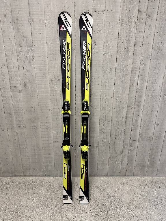 Fischer Skis: 180 cm Ski FISCHER – Gebraucht aus Meilen von SimoKutlin46