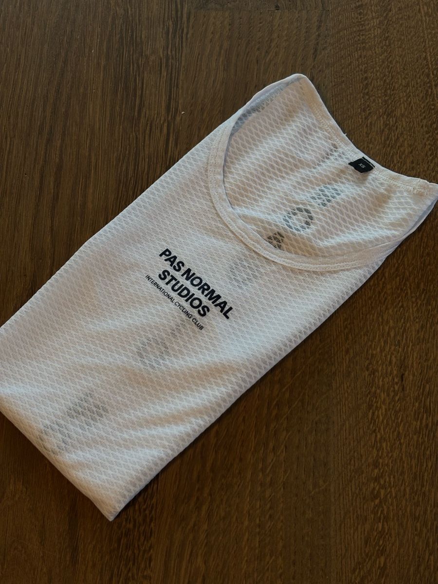 Pas Normal Studios Tops: PNS Unisex Baselayer – Neuf (Voir description) à Mels par exploremore