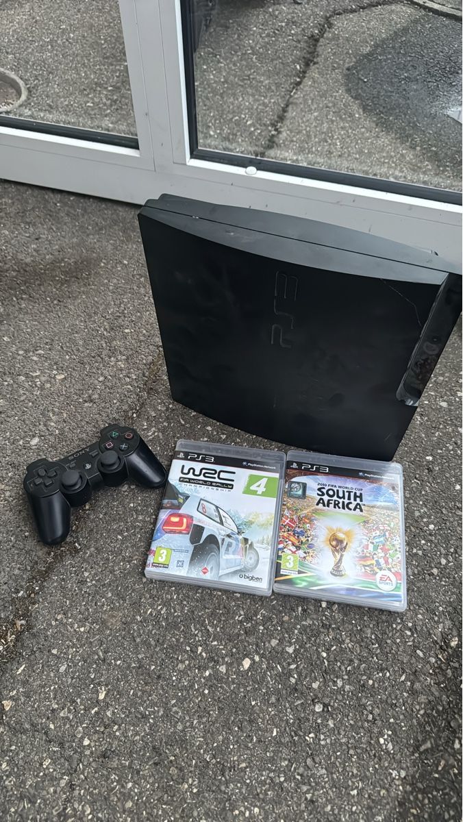 Sony Konsolen: PS3 slim Konsole mit Spielen und Controller gebraucht – Gebraucht aus Olten von HoYa01