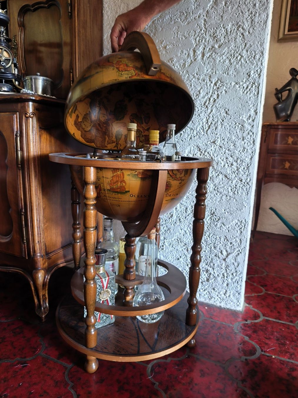 Armoires: Meuble bar ancien – D'occasion à Les Brenets par yva_szt2