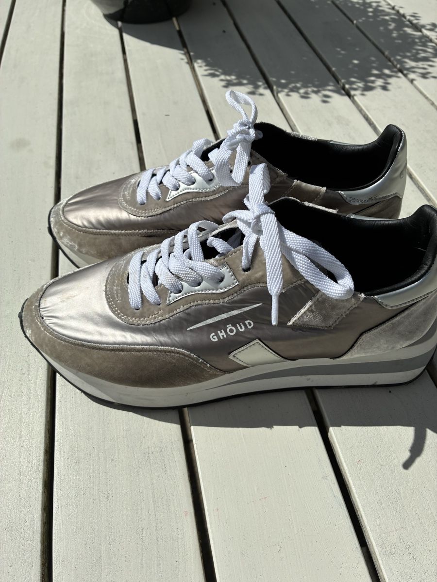 Scarpe da donna: Ghoud, Gr. 41 Sneaker, hoher NP – Usato da Romanshorn venduto da Pinocchio13 1