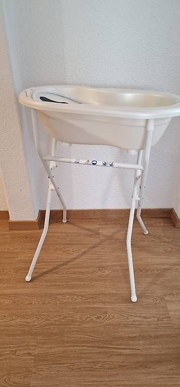 Altre Decorazioni per giardino: Baby wanne mit stander  – Usato da Emmen venduto da gabic01
