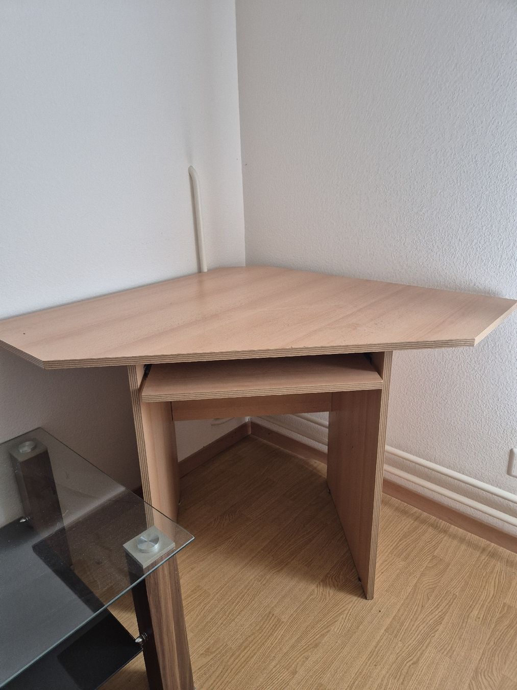Bureaux: Eckschreibtisch – D'occasion à Giswil par sschnecken