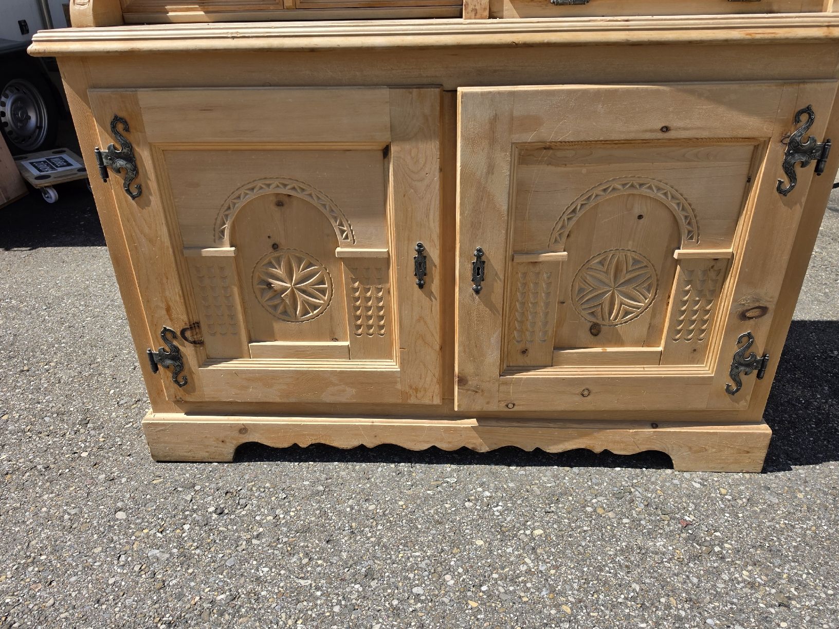 Buffets: Massives BauernBuffet  Landhausstil -  – D'occasion à Mettlen par elios0888 6