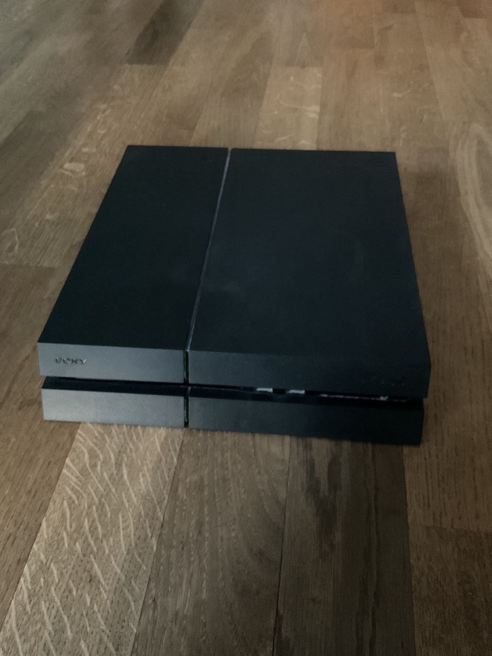 Sony Console: Play Station 4 und 7 Spiele – Usato da Oberägeri venduto da