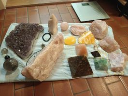 Diverse Heilsteine und Kristalle