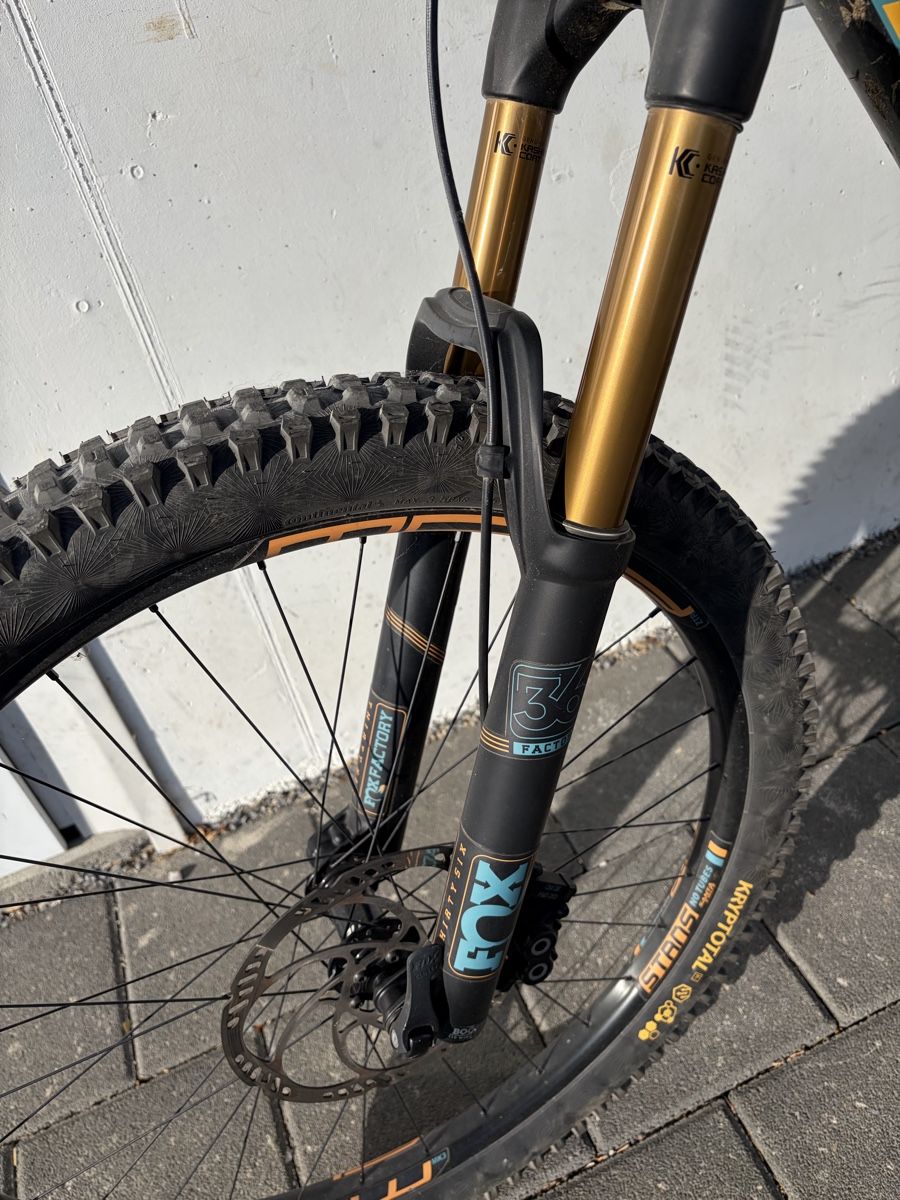Santa Cruz Vélos: Santa Cruz Bronson CC – D'occasion à Bütschwil par Blumentopf45 3