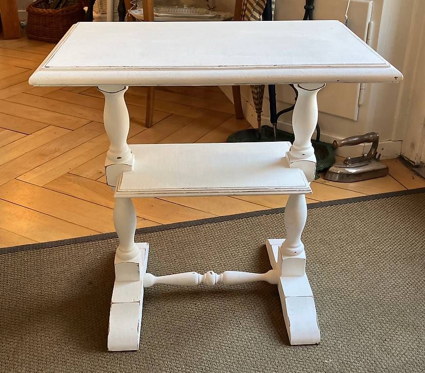 Comodini: Beistelltisch - Nachttisch - Shabby Chic – Usato da Winterthur venduto da pompea