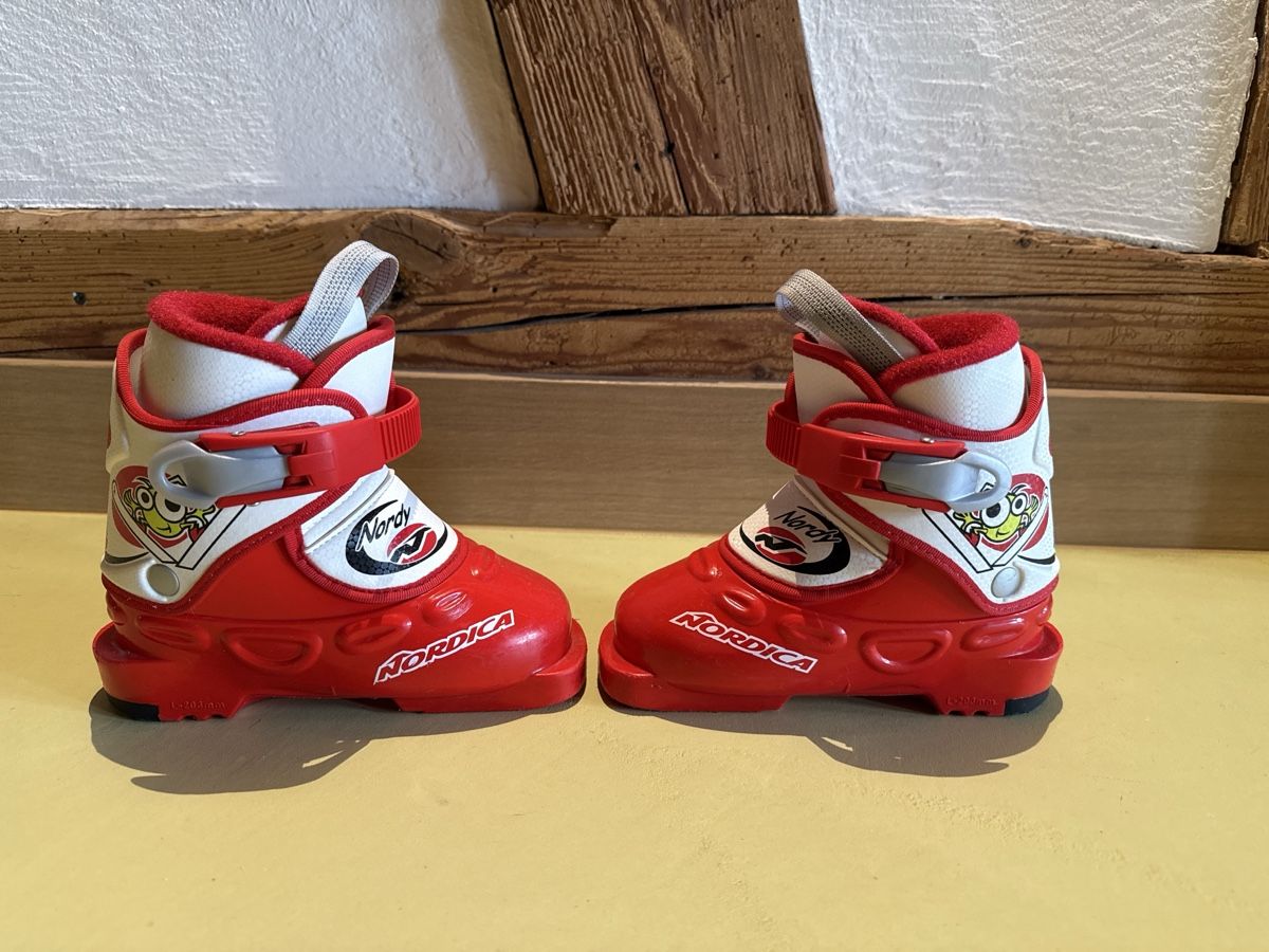 Nordica Scarpe per ragazzi: Kinder Skischuhe, Nordica – Usato da Würenlos venduto da Favorit54 1