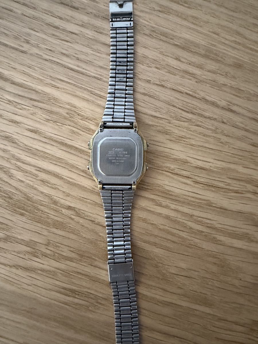 Casio Orologi: Casio A178W Gold Digital Watch Used Condition – Usato da Spreitenbach venduto da mcfp1912 3